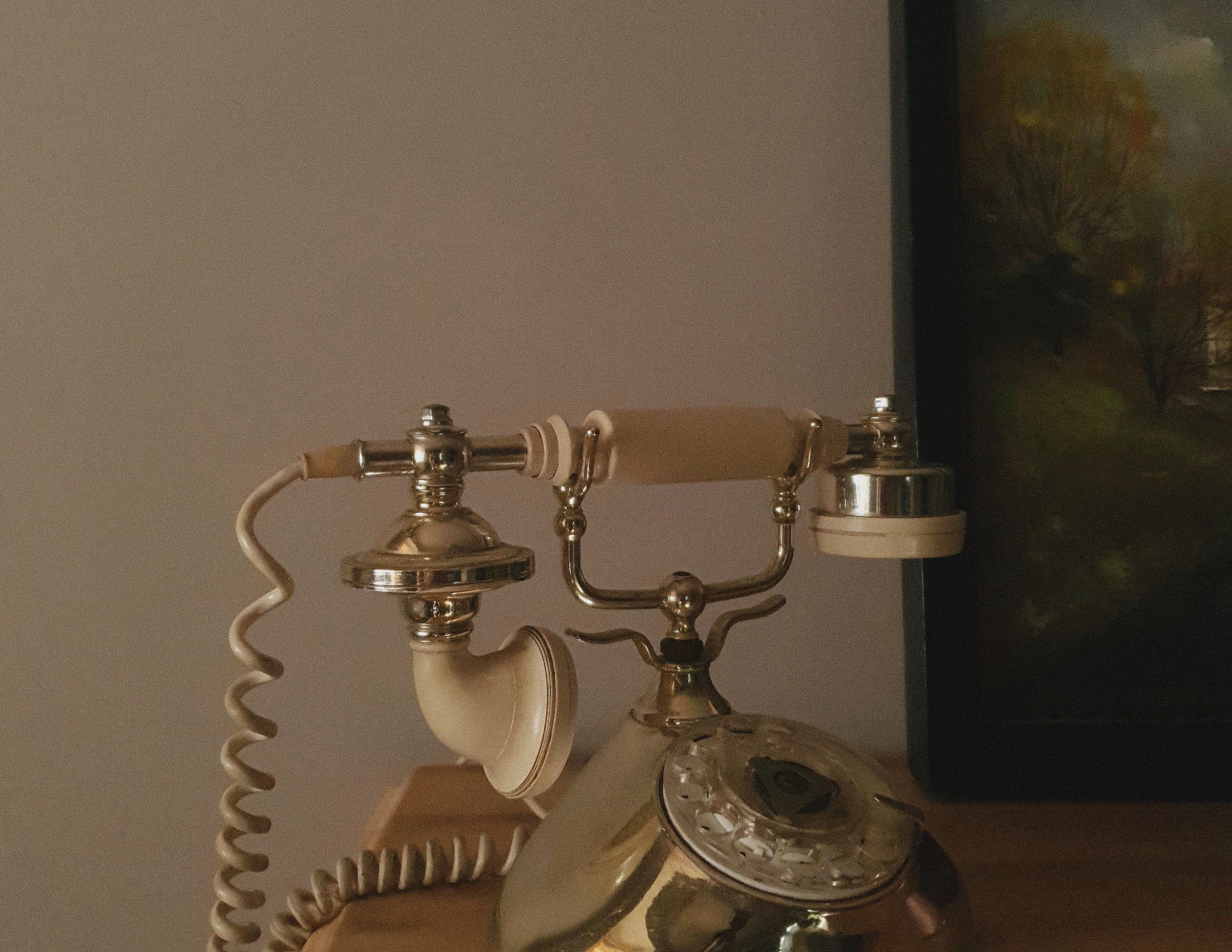 Vintage telephone at ep-dermatology-aesthetics